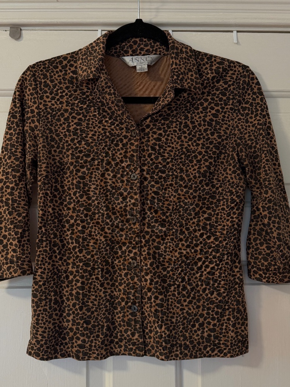 Casual Corner Annex Button-Down Blouse Women's Petite Leopard Animal Print Brown